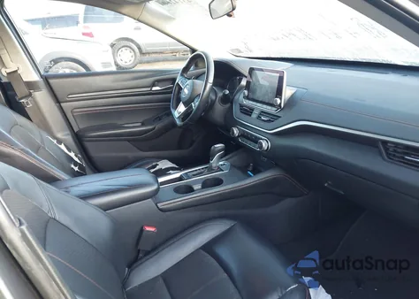 2019 Nissan Altima 2.5 Sr z USA, uszkodzony, nr VIN 1N4BL4CV0KC112187